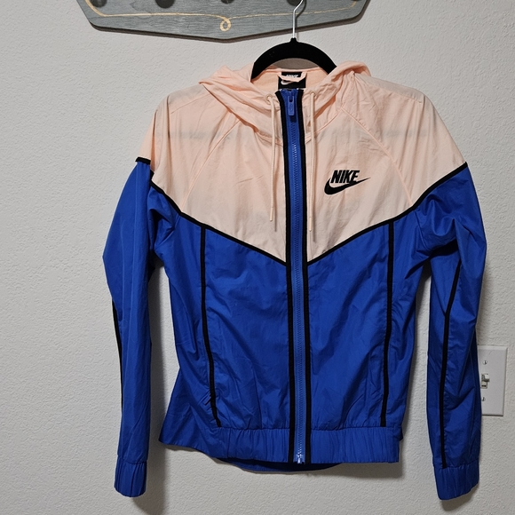Nike windbreaker - Picture 5 of 11